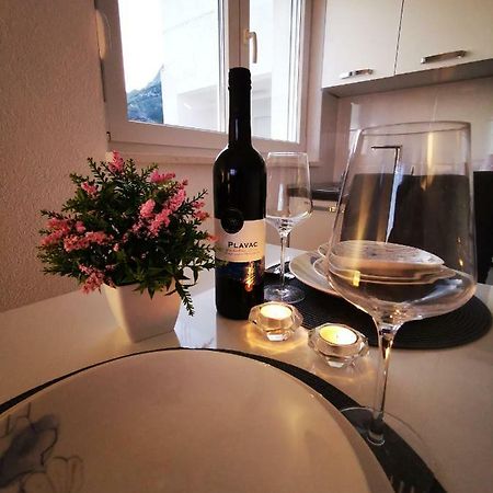 Charming Studio - Apartment Makarska Extérieur photo