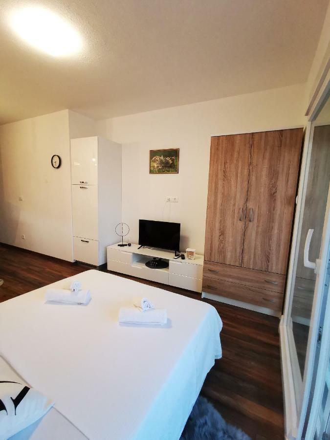 Charming Studio - Apartment Makarska Extérieur photo